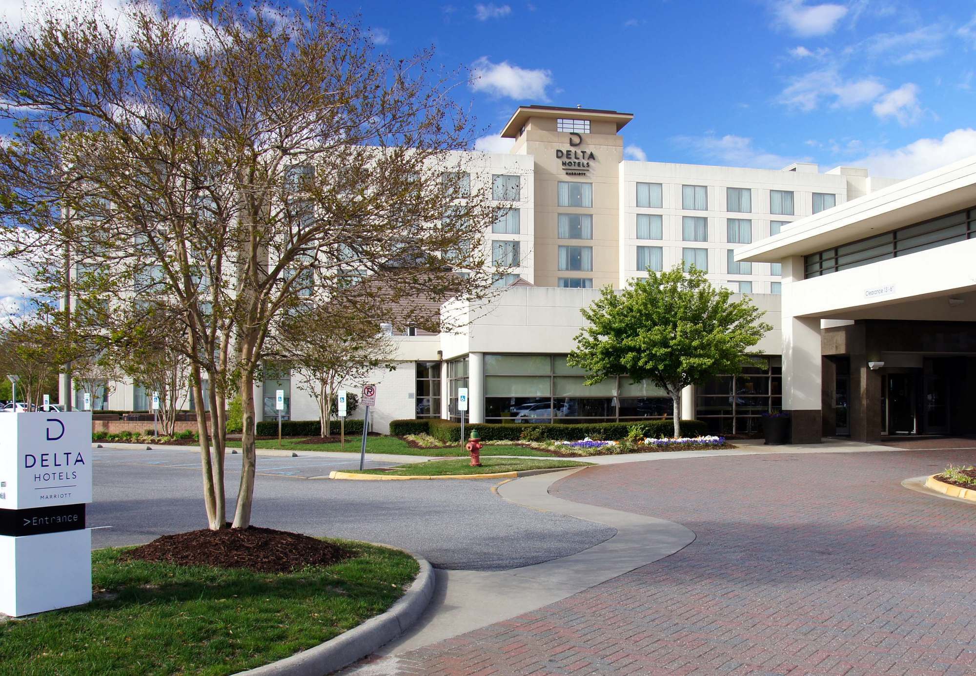 Delta Hotels By Marriott Chesapeake Norfolk Экстерьер фото