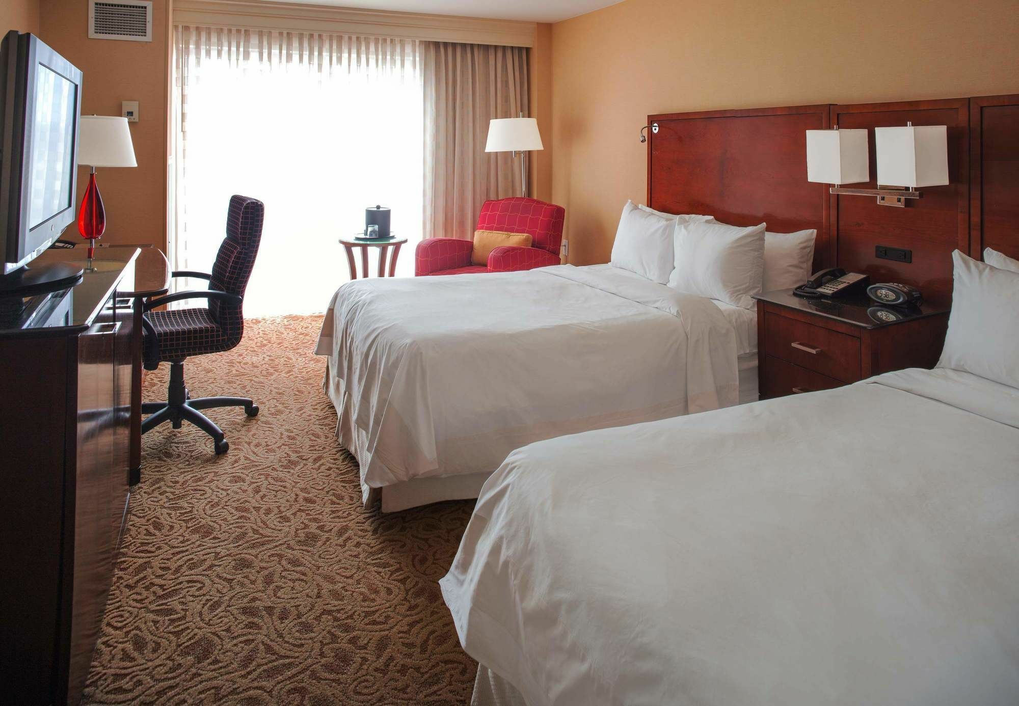 Delta Hotels By Marriott Chesapeake Norfolk Экстерьер фото